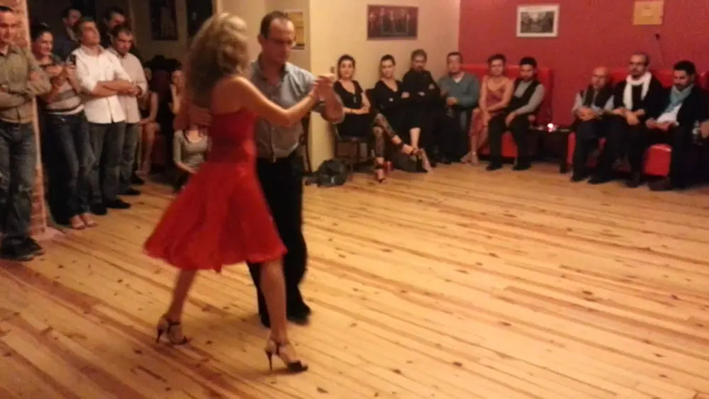Video thumbnail for Selim YUNA & Melin Levent YUNA, Milonga Paradiso, 01-12-2012, 1/4