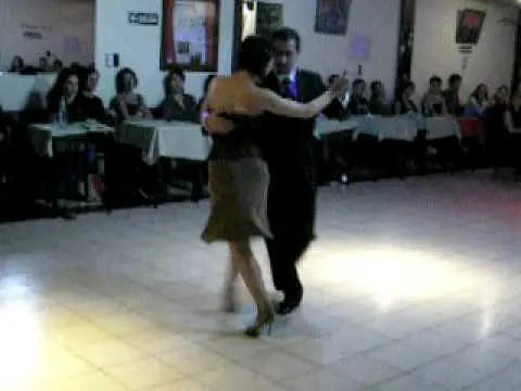 Video thumbnail for Ella Es Así - Daniel Nacucchio y Cristina Sosa en MILONGA10 - La Inauguración en 2009