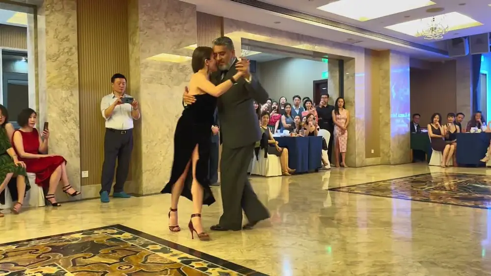 Video thumbnail for Eladia Cordoba & Andres Laza Moreno Beijing WS Grand Milonga on 2024/11/01 - Performance 3/4