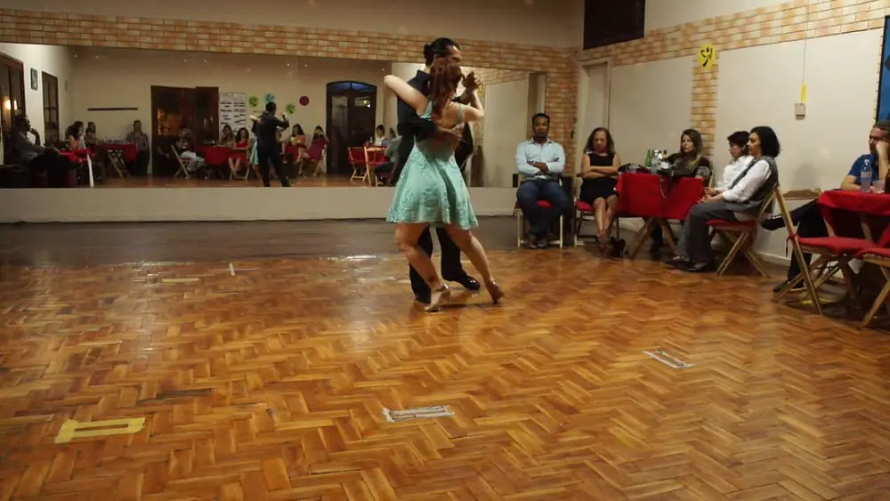 Video thumbnail for Sin palabras (Biagi) - Lindemberg Carvalho e Roberta Barreto