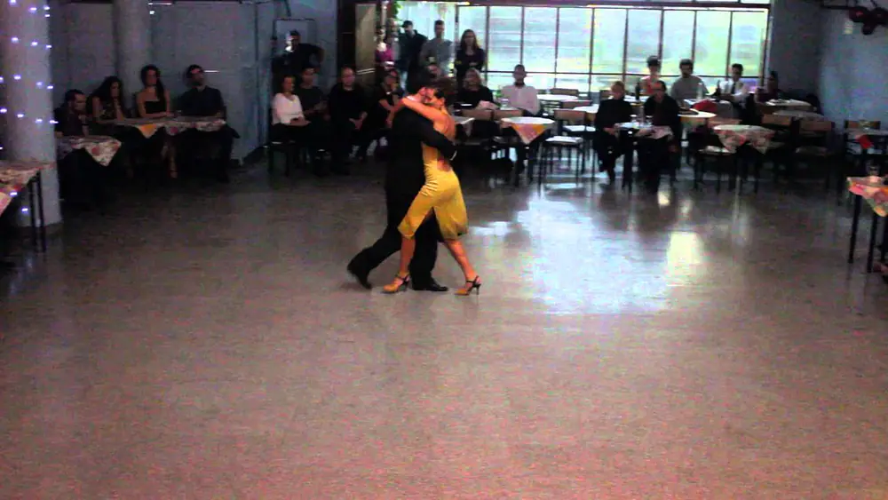 Video thumbnail for Germán Cuestas y Solange Chapperon - 18/4/2016 - El Motivo 2/4