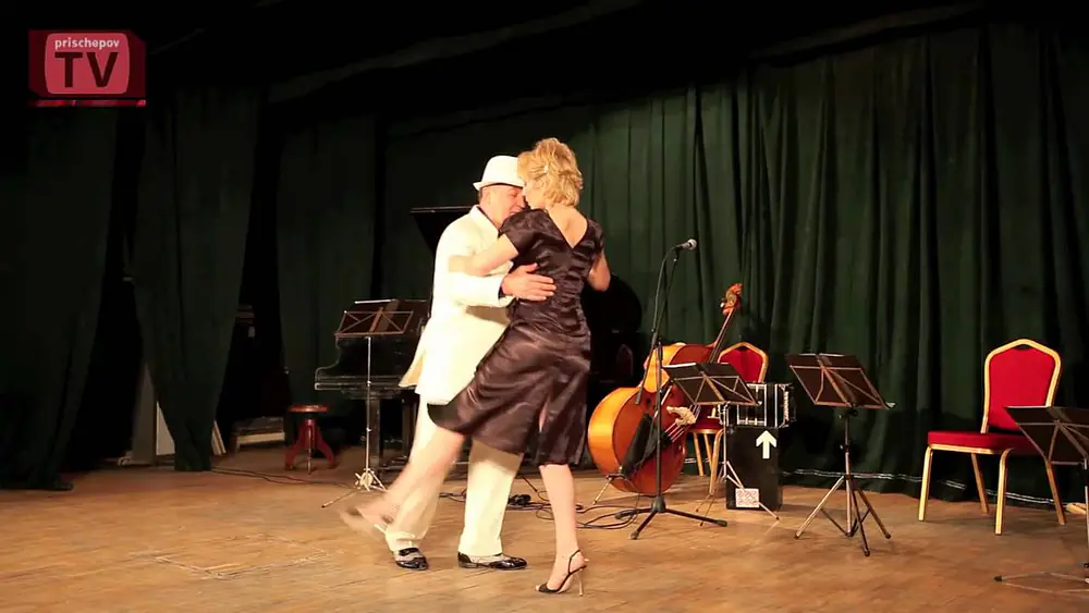Video thumbnail for Olesya Grigorieva and Vladislav Kovalenko, Russia, Moscow, Shou "El Tango de Plata" Milonga crioza