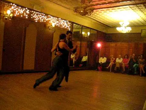 Video thumbnail for Viviana Parra & Eduardo Goytia @ Dance Tango Milonga NYC 2010
