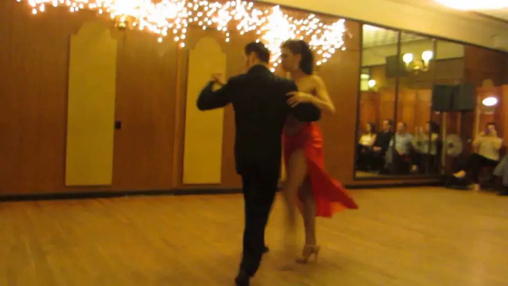 Video thumbnail for Cyrena Drusine y Alejandro Zacco en La Milonga Rosa