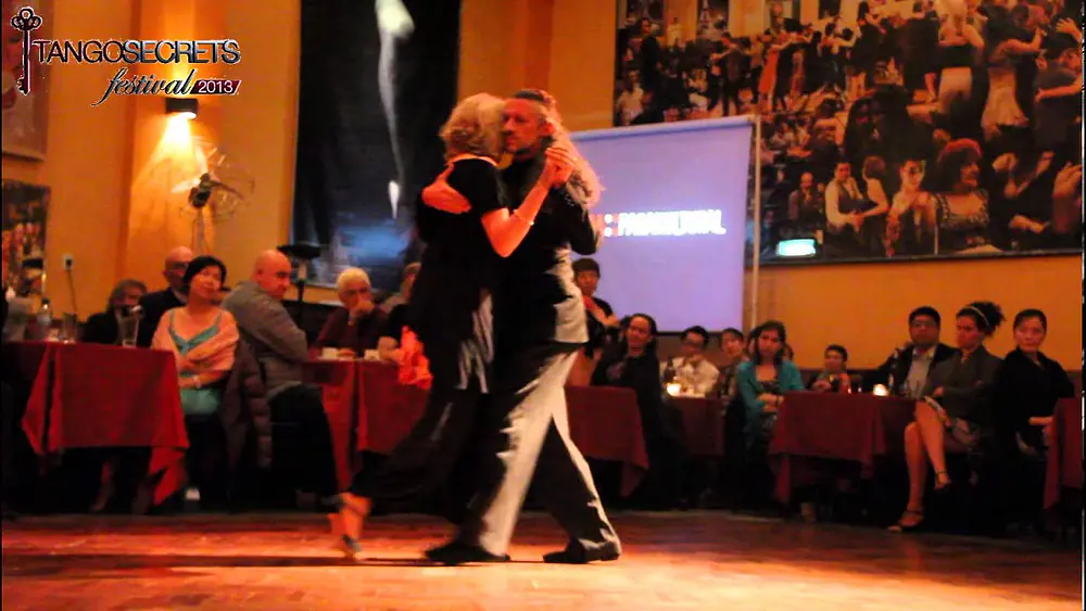 Video thumbnail for Ana Maria Schapira y Claudio Ruberti en el Tango Secrets Festival 02/02