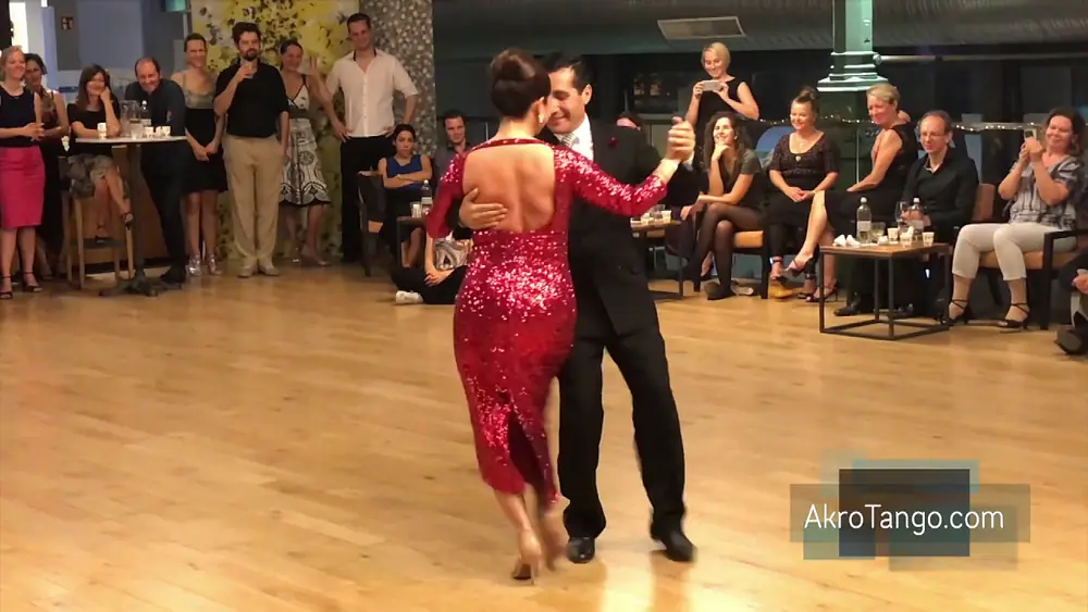 Video thumbnail for 2018 München - Milonga von Miriam Copello & Cristian Correa (3/3)