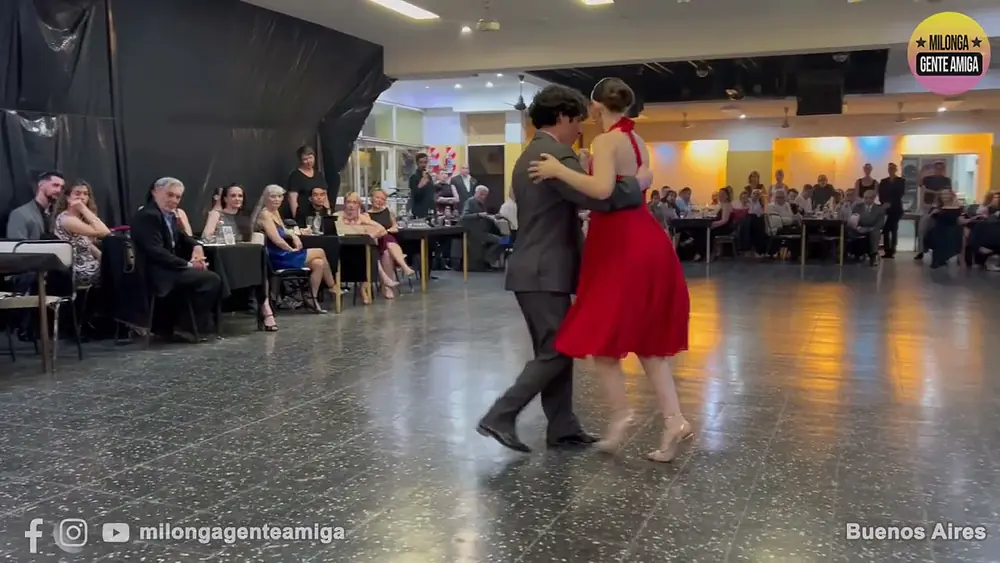 Video thumbnail for Luciano Millaqueo y Celeste Cimino - Milonga Gente Amiga - 08/OCT/2023 (3/3)