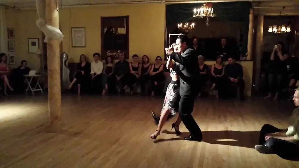 Video thumbnail for Argentine Tango:Carolina Jaurena & Andres Bravo - Saca chispas