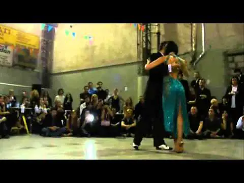 Video thumbnail for DANIEL NACUCCHIO Y CRISTINA SOSA EN LA MILONGA DEL MORAN (AGOSTO 2010) 1/4
