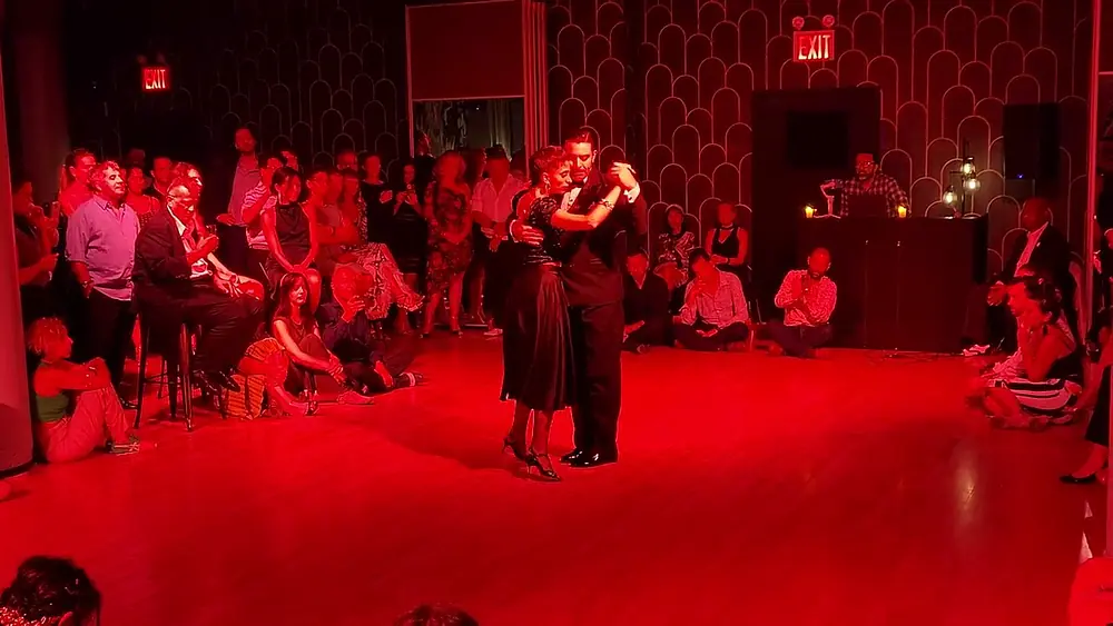 Video thumbnail for Argentine tango: Florencia Borgnia  & Marcos Pereira - Poema