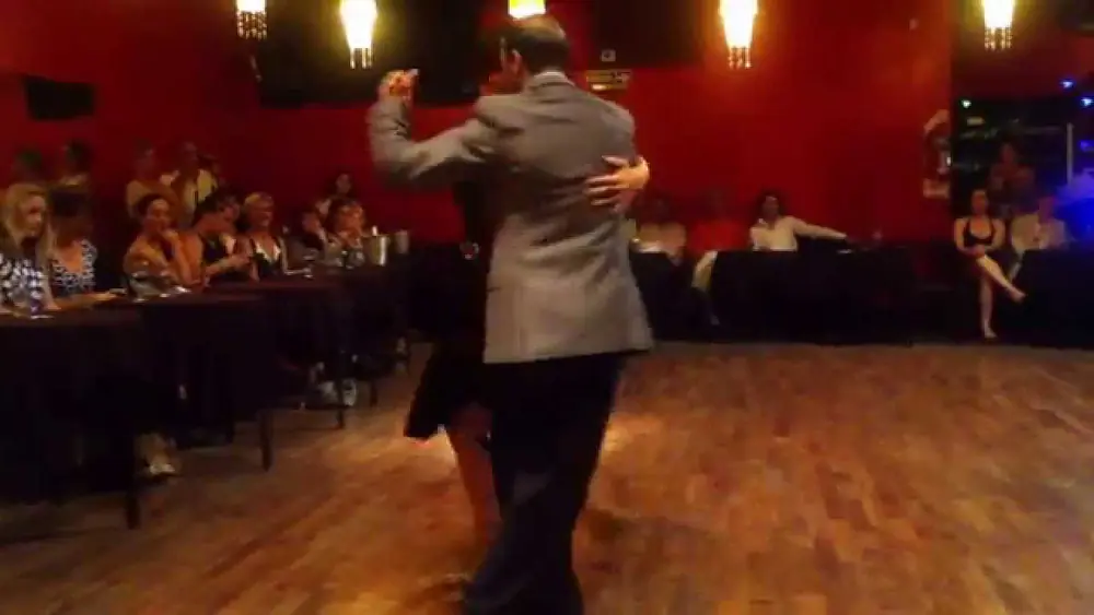 Video thumbnail for Bailaron Analia Vega & Marcelo Varela, en la milonga El Beso de los domingos. Part.3 - 01/02/15