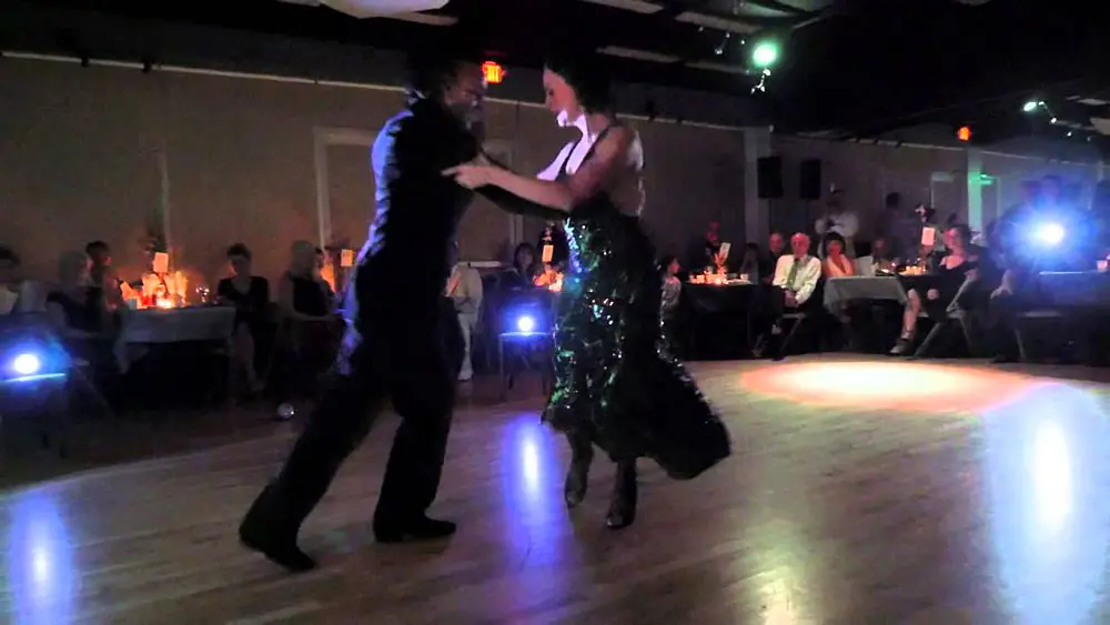 Video thumbnail for Tango Show at El Rulo Milonga 3/5 - Fernanda Ghi & Guillermo Merlo - La Cachila