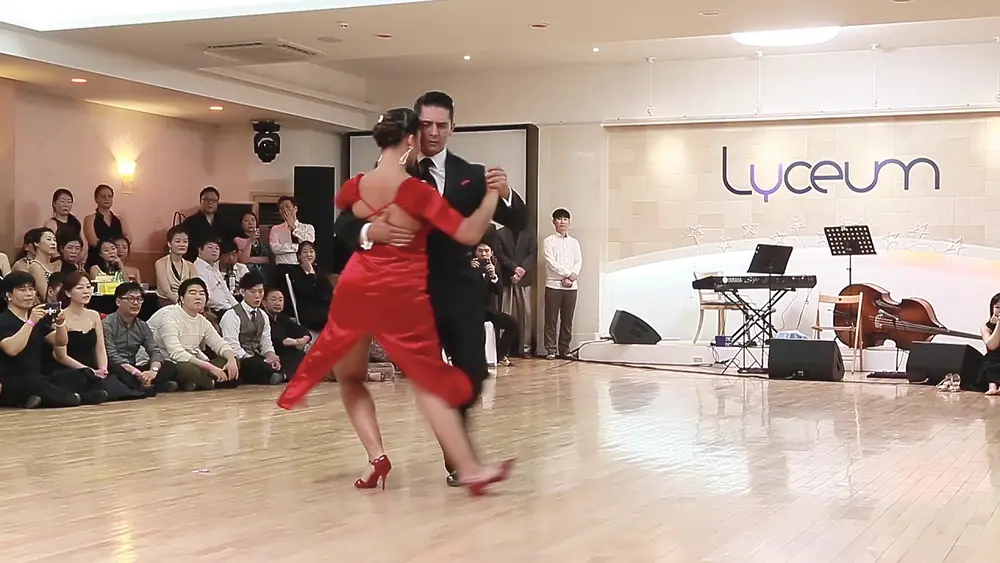 Video thumbnail for Tango Fiesta in Seoul 2017 (2017/03/11) #2 Edwin Espinosa y Alexa Yepes