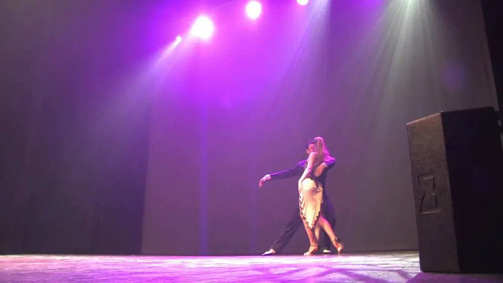 Video thumbnail for Andrea Vighi e Chiara Benati Show 2013 a Budrio