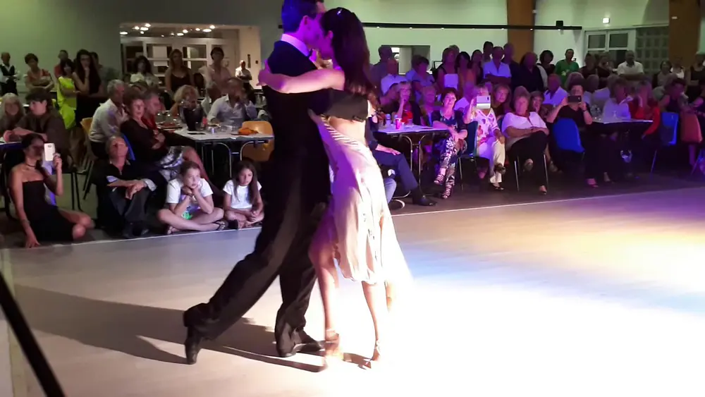 Video thumbnail for Roberta BECCARINI et Pablo MOYANO - Tango 1 - Festival Borgo 2017