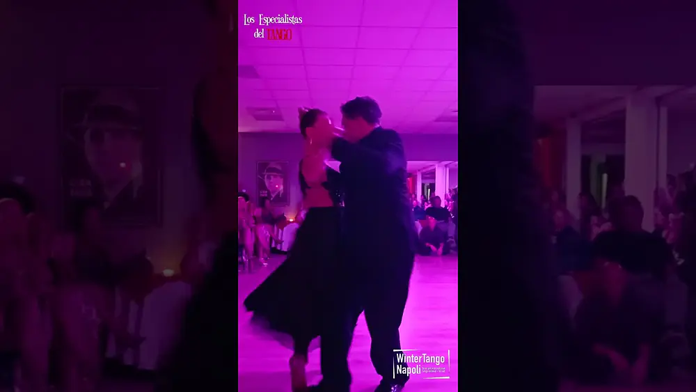 Video thumbnail for Mariana Montes y Pablo Garcia @ Winter Tango Napoli_1/4