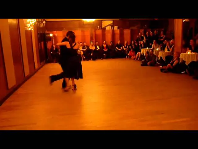 Video thumbnail for Argentine Tango: Daniela Pucci & Luis Bianchi Improvise "Fueron Tres Anos"