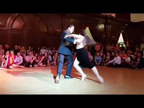 Video thumbnail for Aldana Silveyra & Diego Ortega @ UK Tango Festival and Championship 2019 2/4