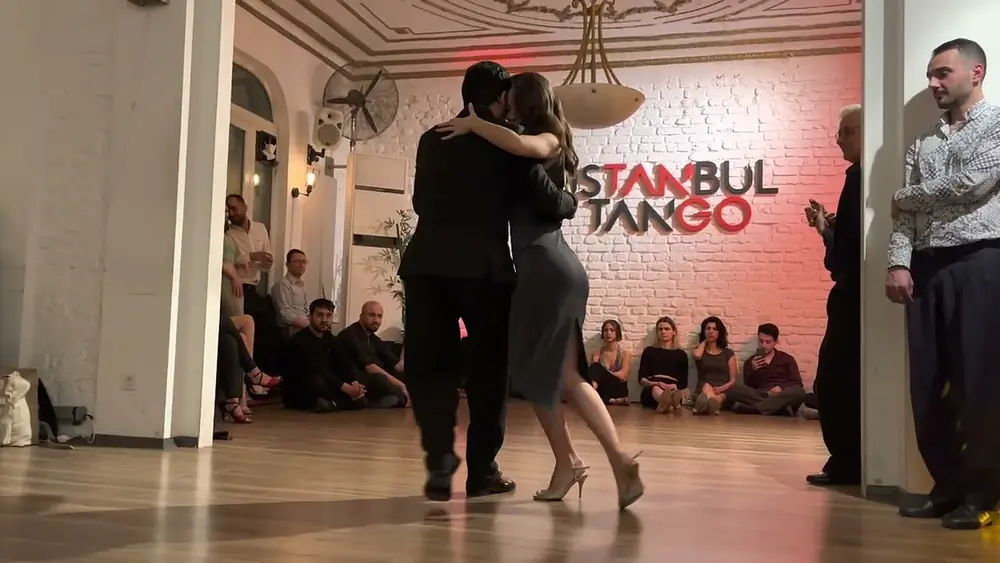 Video thumbnail for Meriç Menekşeli & Özgür Tepe // Social Diva 18.03.22 @333