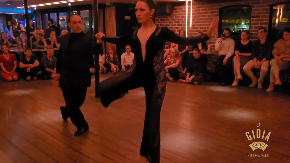 Video thumbnail for JONATHAN SPITEL & BETSABET FLORES (2/3)