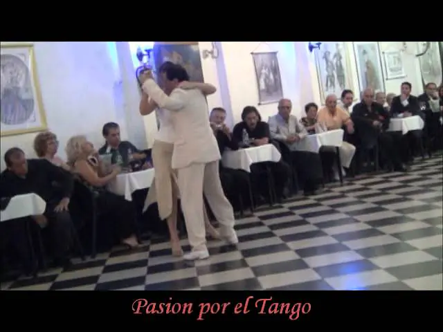 Video thumbnail for PAMELA MARMOL & EMILIANO PILLONI bailando la milonga CON ALMA Y VIDA en SIN RUMBO