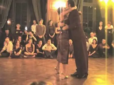 Video thumbnail for Erna y Santiago Giachello - Paris Couleurs Tango 2007