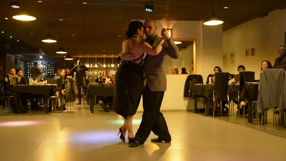 Video thumbnail for Mensaje" Troilo / Berón -Martina Asenjo & Claudio Milán - Milonga Yunta Brava