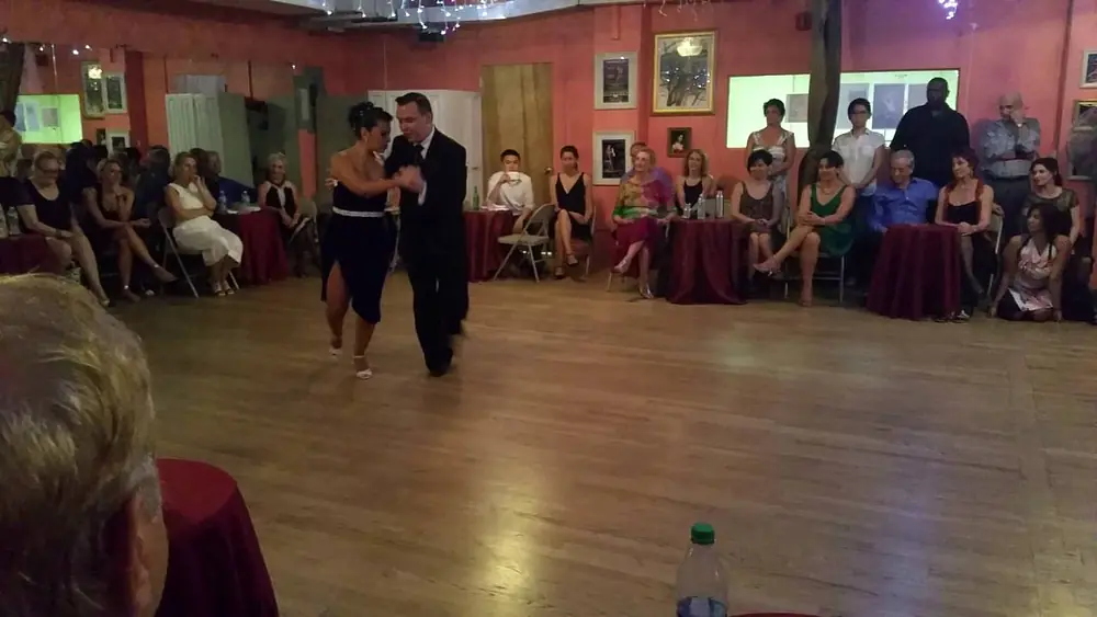 Video thumbnail for Argentine tango: Gabriel Misse & Carla Espinoza - Relíquias Porteñas