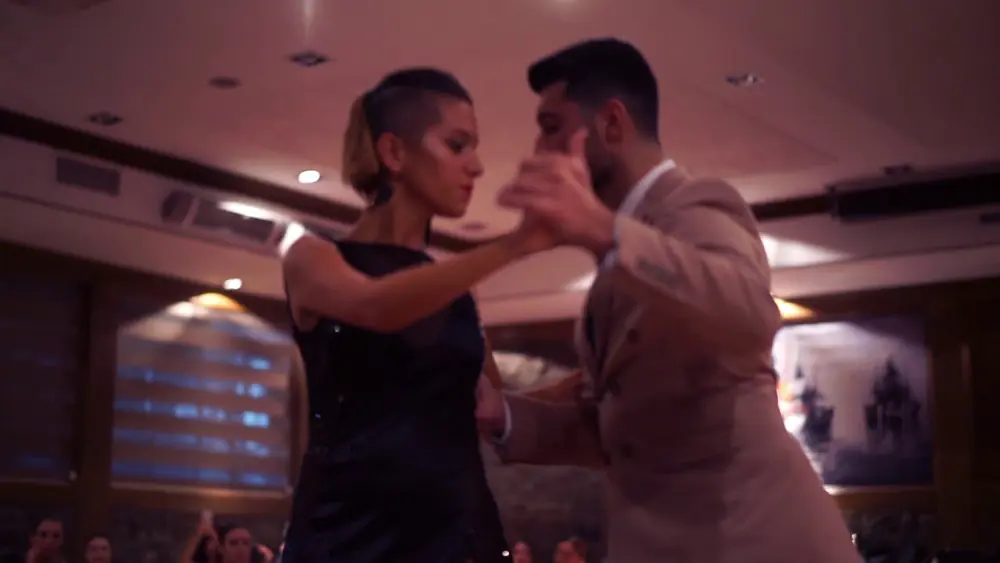Video thumbnail for Ilgın Tetikcan & Ahmet Gezen - Pof Pof