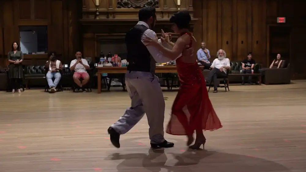 Video thumbnail for Adriana Salgado & Leonardo Sardella dancing to tango vals "Destreza" by Pedro Giraudo