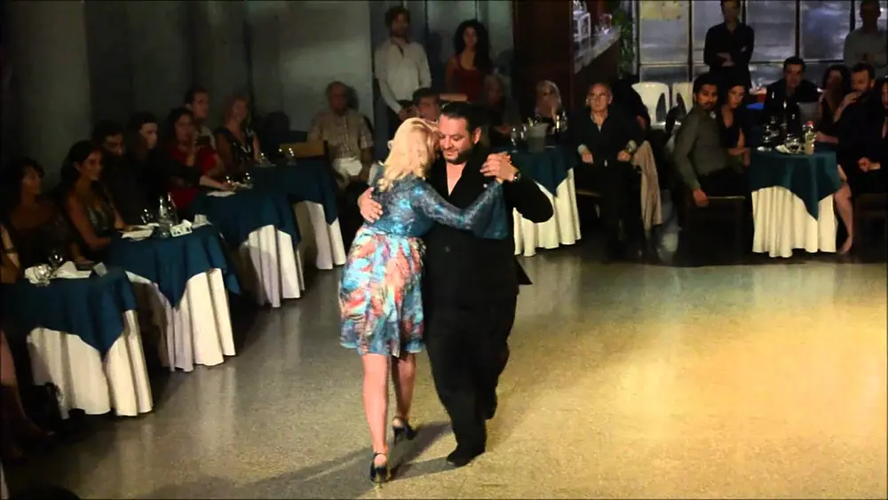 Video thumbnail for Yanina Erramouspe y Leo Ortiz, "Mano brava"  Troilo- Fiorentino