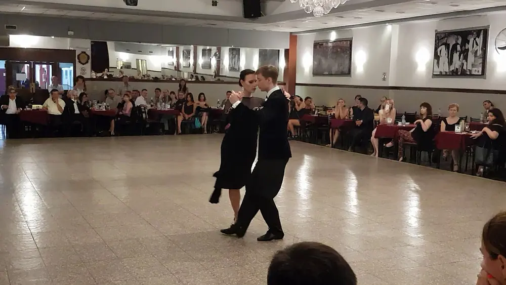 Video thumbnail for Jakub Grzybek & Patrycja Cisowska in La Baldosa Buenos Aires 2018 1/2