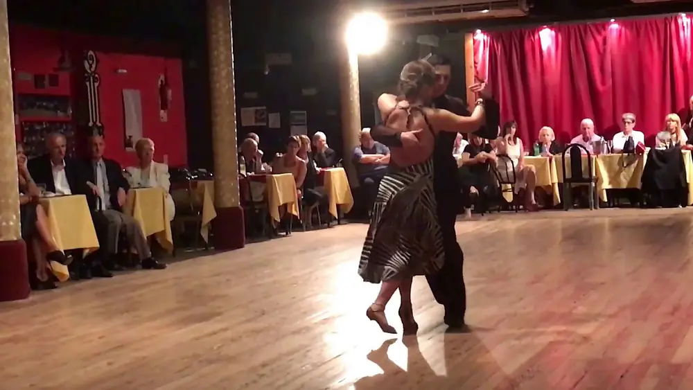 Video thumbnail for Vivian Yeh y Nicolas Marini en Gricel 2/11/2017 - Esta tarde gris