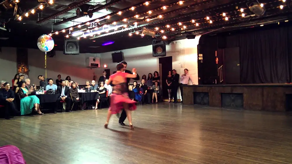 Video thumbnail for Facundo de La Cruz and Paola Sanz  2012 Tango Salon World Champions perform at Tango Mio.
