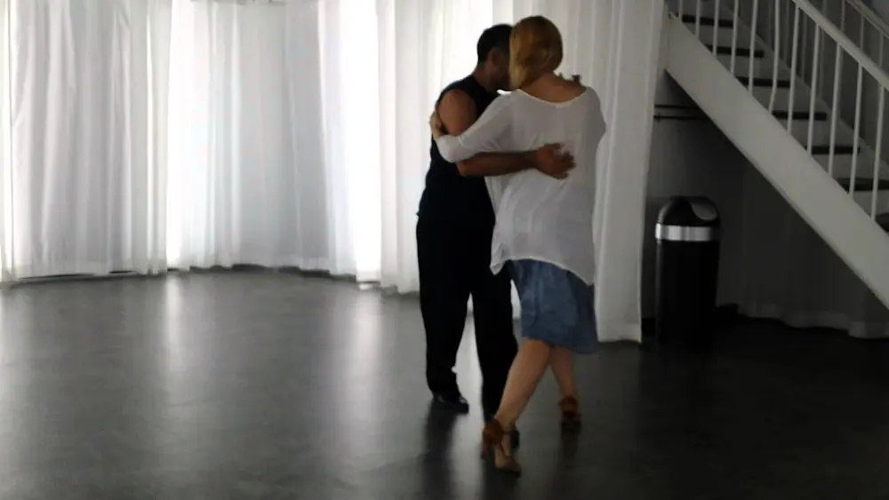 Video thumbnail for Argentine tango workshop:Vals - Claudio Villagra & Helena Fernandez - Inolvidable