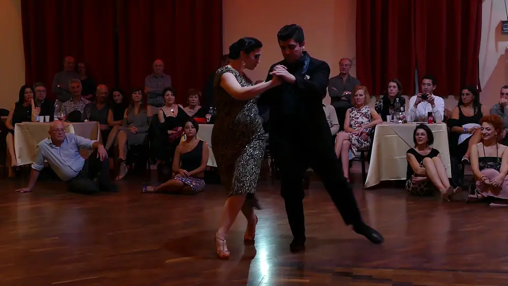 Video thumbnail for Ariadna Naveira & Fernando Sanchez, Pa' la muchachada  (Winter Tango Napoli 2017, 1/4)
