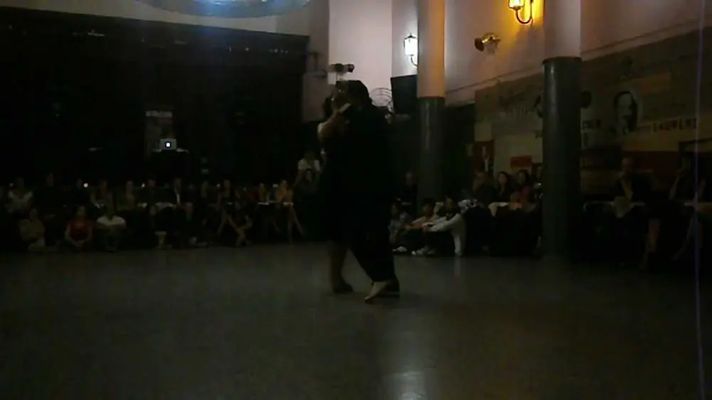 Video thumbnail for Julio Balmaceda y Corina de la Rosa en El Motivo Tango, 20/8/12