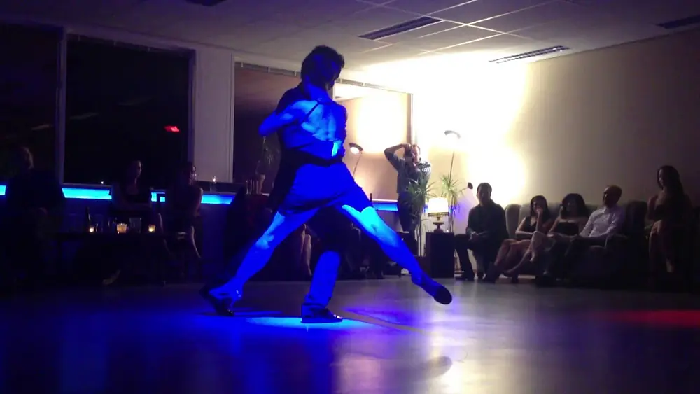 Video thumbnail for Ariane LIAUTAUD & Kleber QUEIROZ / Pa'l que se va - Alfredo Zitarrosa