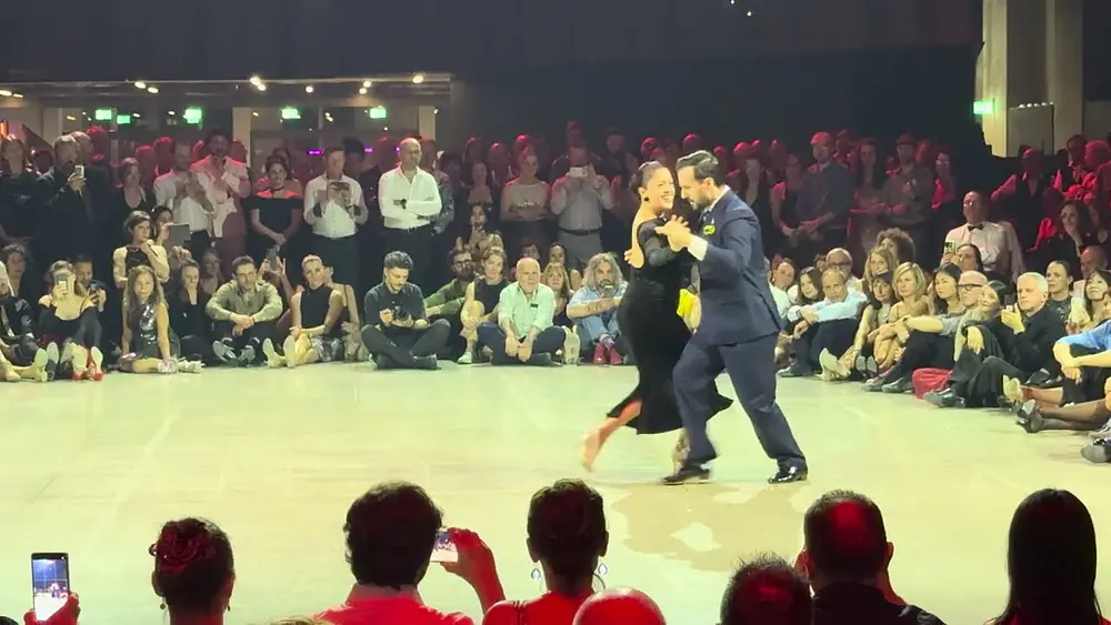 Video thumbnail for Vanessa Villalba Facundo Pinero Tango Torino Festival 19/04/24 (2/3)