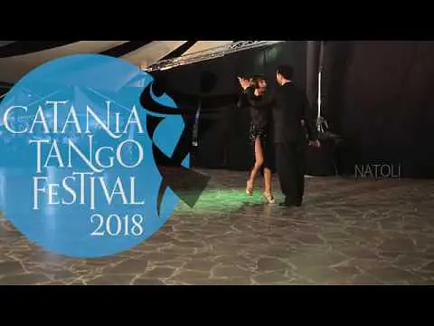 Video thumbnail for Gustavo Rosas & Gisela Natoli - Catania Tango Festival 2018 (2/2)