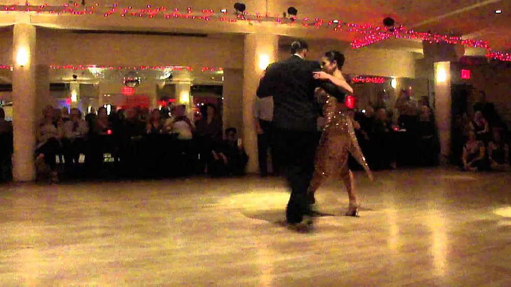 Video thumbnail for Junior Cervila y Guadalupe Garcia (Dancesport 2015) Noche de Luna