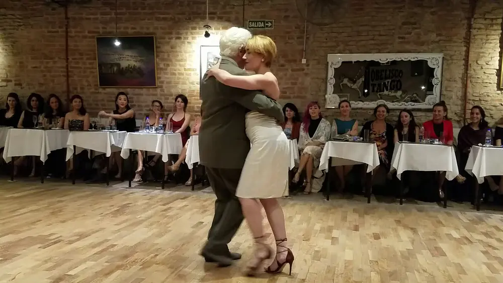 Video thumbnail for Jorge García y Paola Tacchetti - No Hay Tierra Como la Mía- Cachirulo 24/03/2018