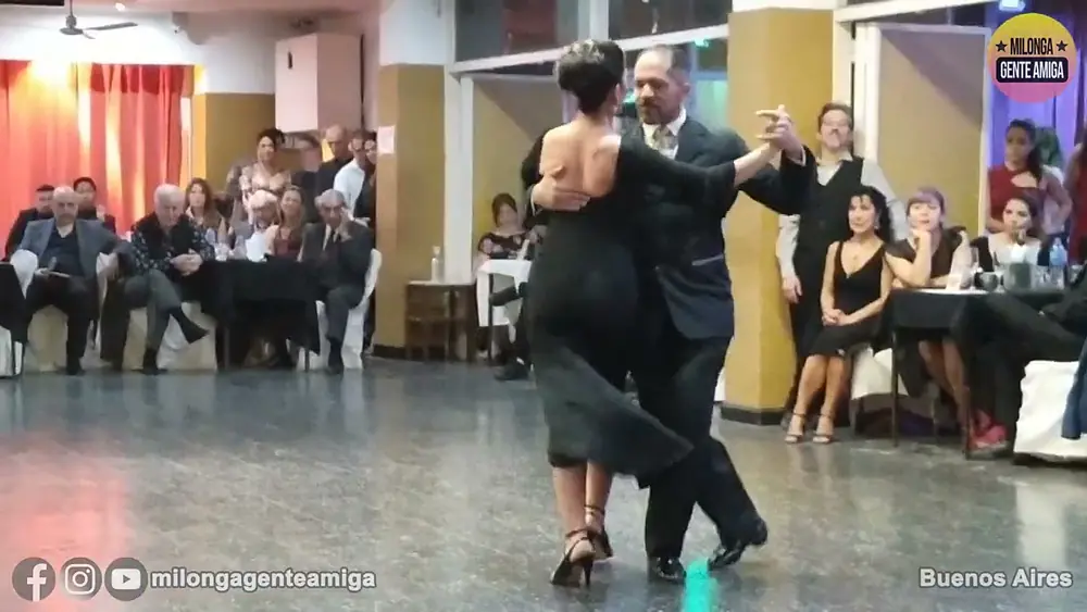 Video thumbnail for Frank Obregón y Majo Garcés  - Milonga Gente Amiga -  2022 (3 de 3)