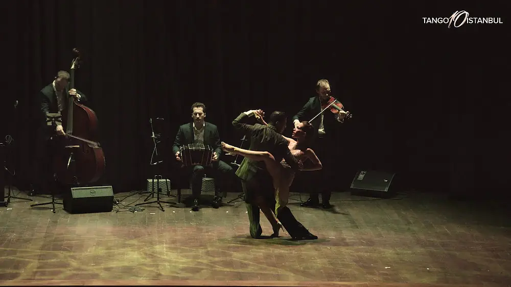 Video thumbnail for Leandro Oliver & Laila Rezk  + SOLO TANGO 1 | 10th tanGOTOistanbul  |  ARTI Sahne Mecidiyeköy