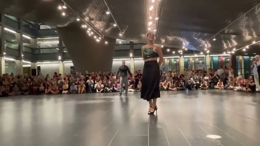 Video thumbnail for Johana Copes y David Palo @ Milonga Federal Centro Cultural Kirchner 3/16/23 #2