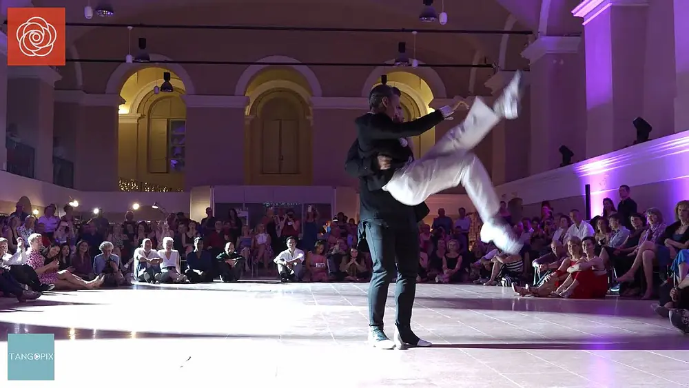 Video thumbnail for Martín Maldonado & Mauricio Ghella dance Osvaldo Pugliese - Pata Ancha