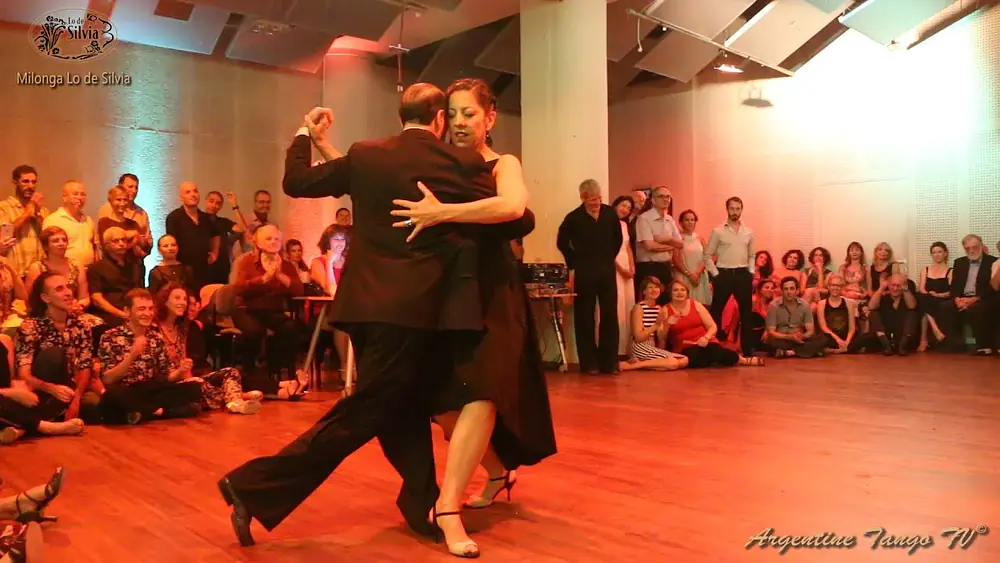 Video thumbnail for Analía Vega y Marcelo Varela - (2/4) - Milonga "Lo de Silvia" - Tel-Aviv - 25/10/2019