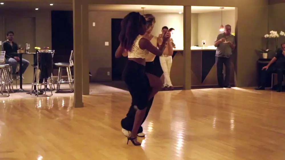 Video thumbnail for Yelizaveta Nersesova & Lauren Woods: Miguel Calo - Al Compás del Corazón