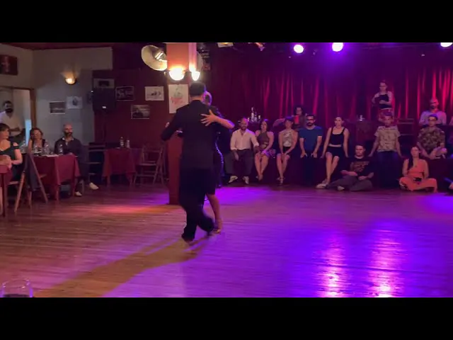Video thumbnail for Emanuel Ledesma y Lucia Conde De Ben. Orq Ricardo Tanturi - Comparsa Criolla