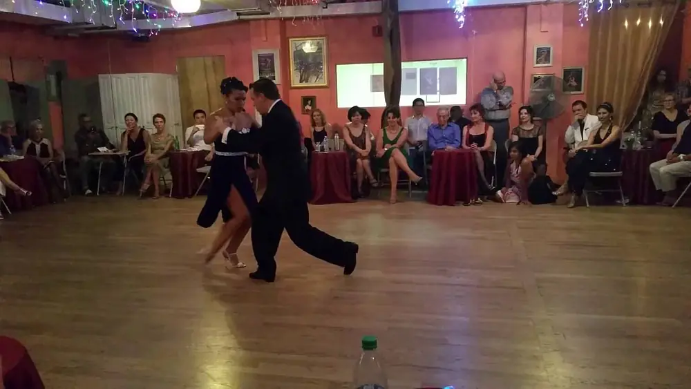 Video thumbnail for Argentine tango: Gabriel Misse & Carla Espinoza - Paciencia